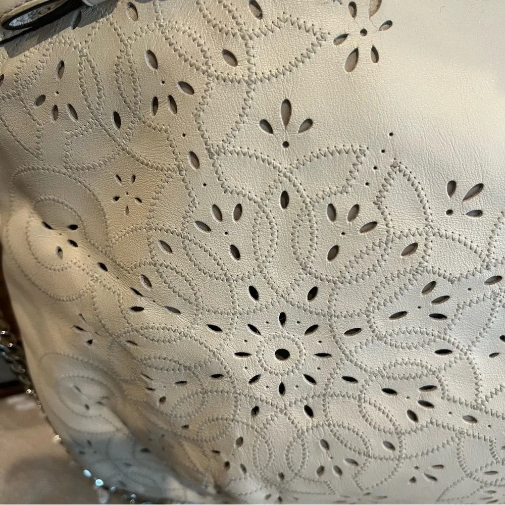 Coach 19624 Madison Tossed Laser Lindsey Satchel